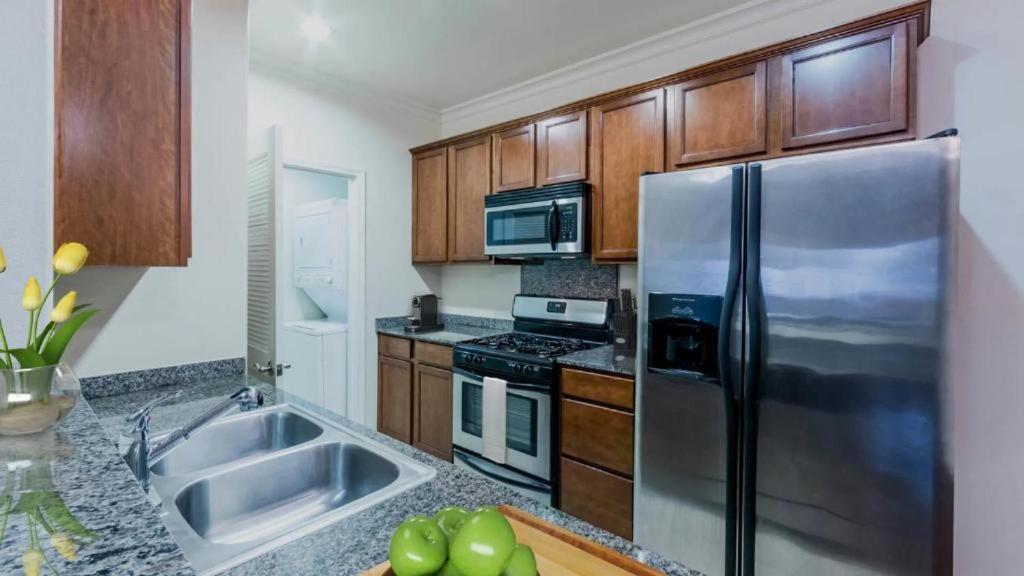 Holiday In La - 1Br With Free Parking, Laundry, Pool ลอสแอนเจลิส ภายนอก รูปภาพ